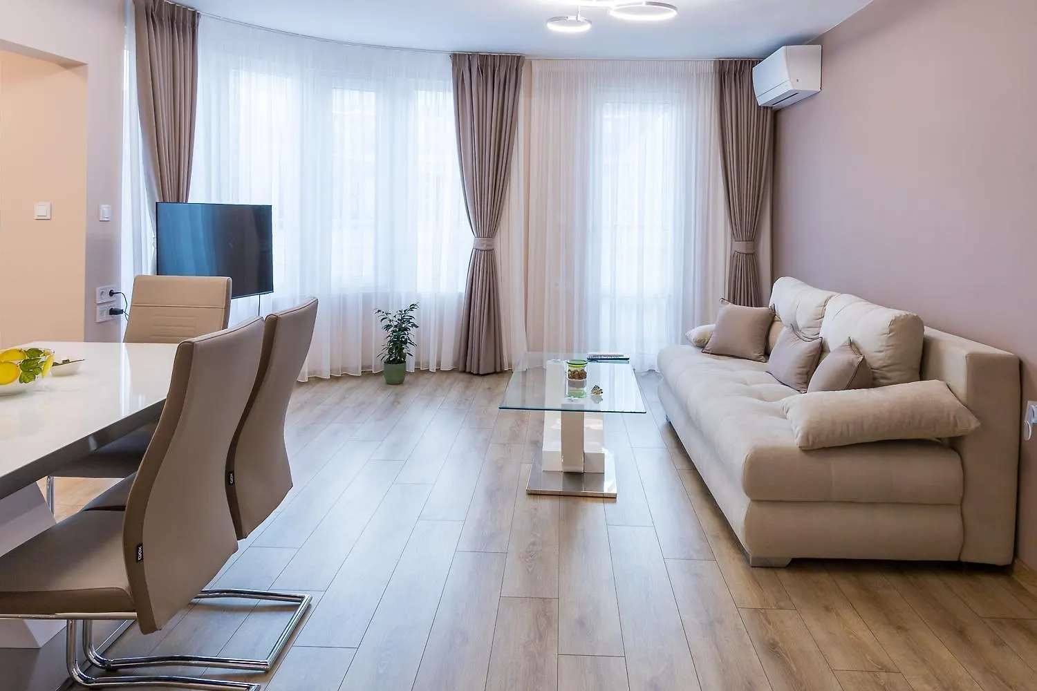 Comfy Home In The Heart Of Μπουργκάς
